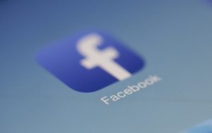 Facebook logo, Facebook groups